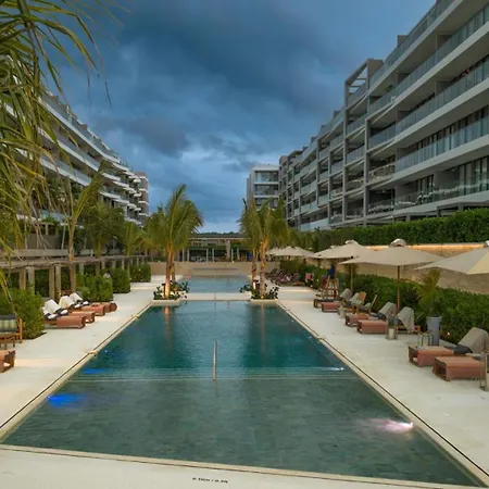 Prestigious 2br With Amazing View In Apartment
